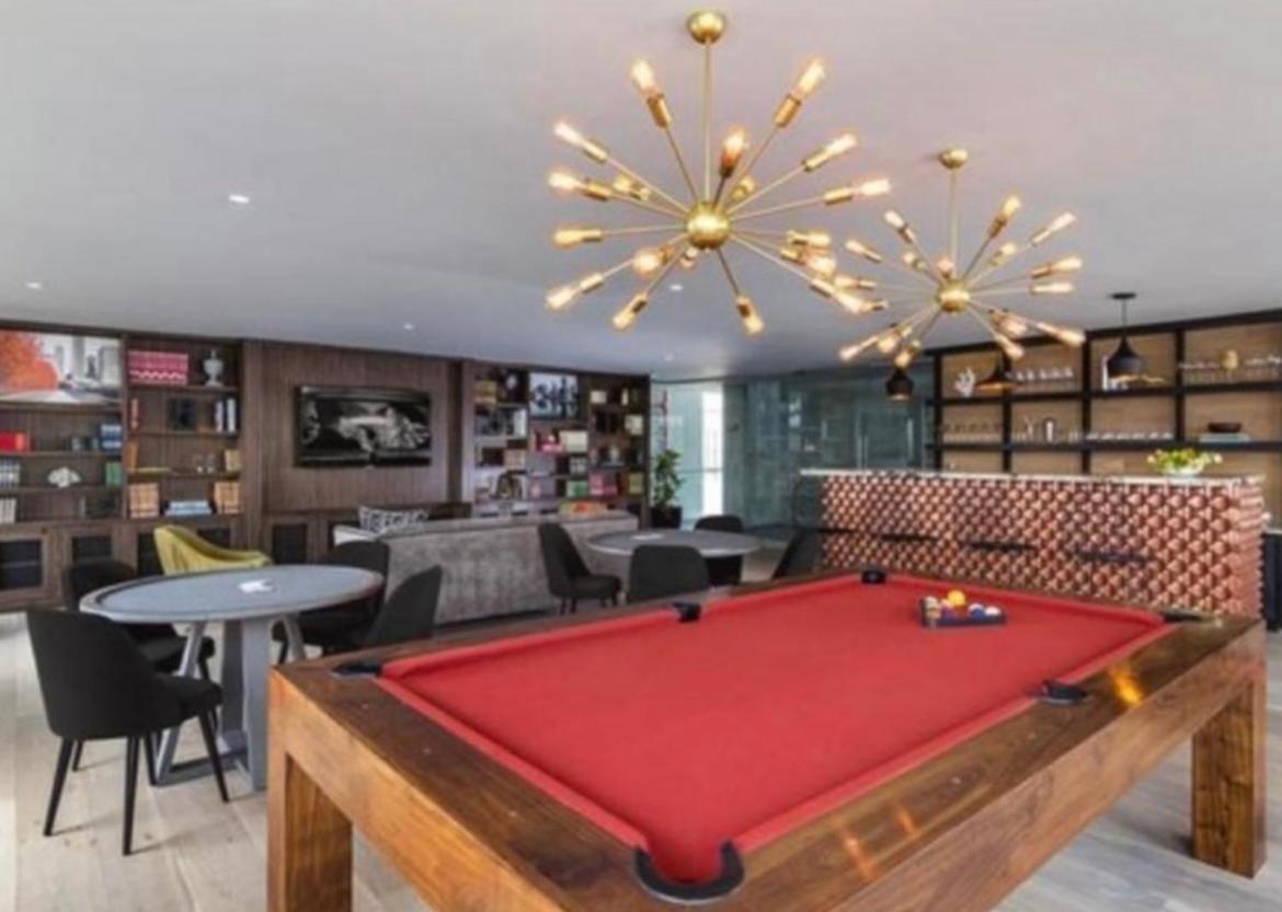 Pollux Luxury Apartment