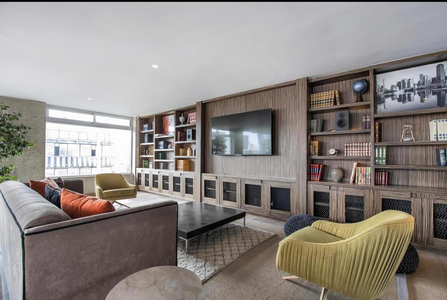 Pollux Luxury Apartment *